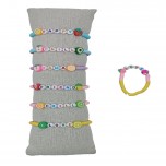 B-864 - Lot de 35 Bracelets TAILLE ENFANT avec perles lettres et fruits